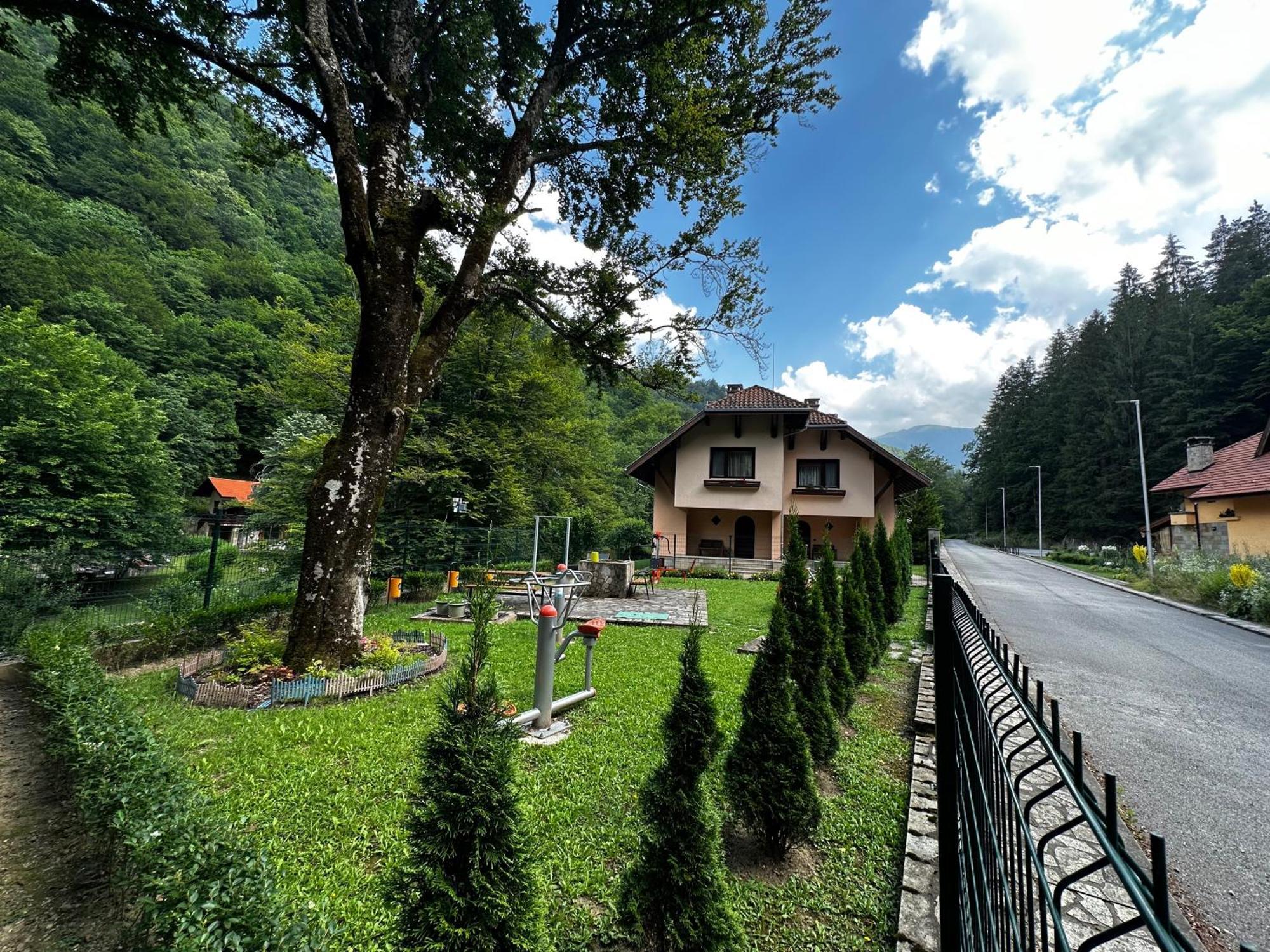 Вила 11 - Семейна Почивка В Сърцето На Балкана Ribaritsa Exterior foto