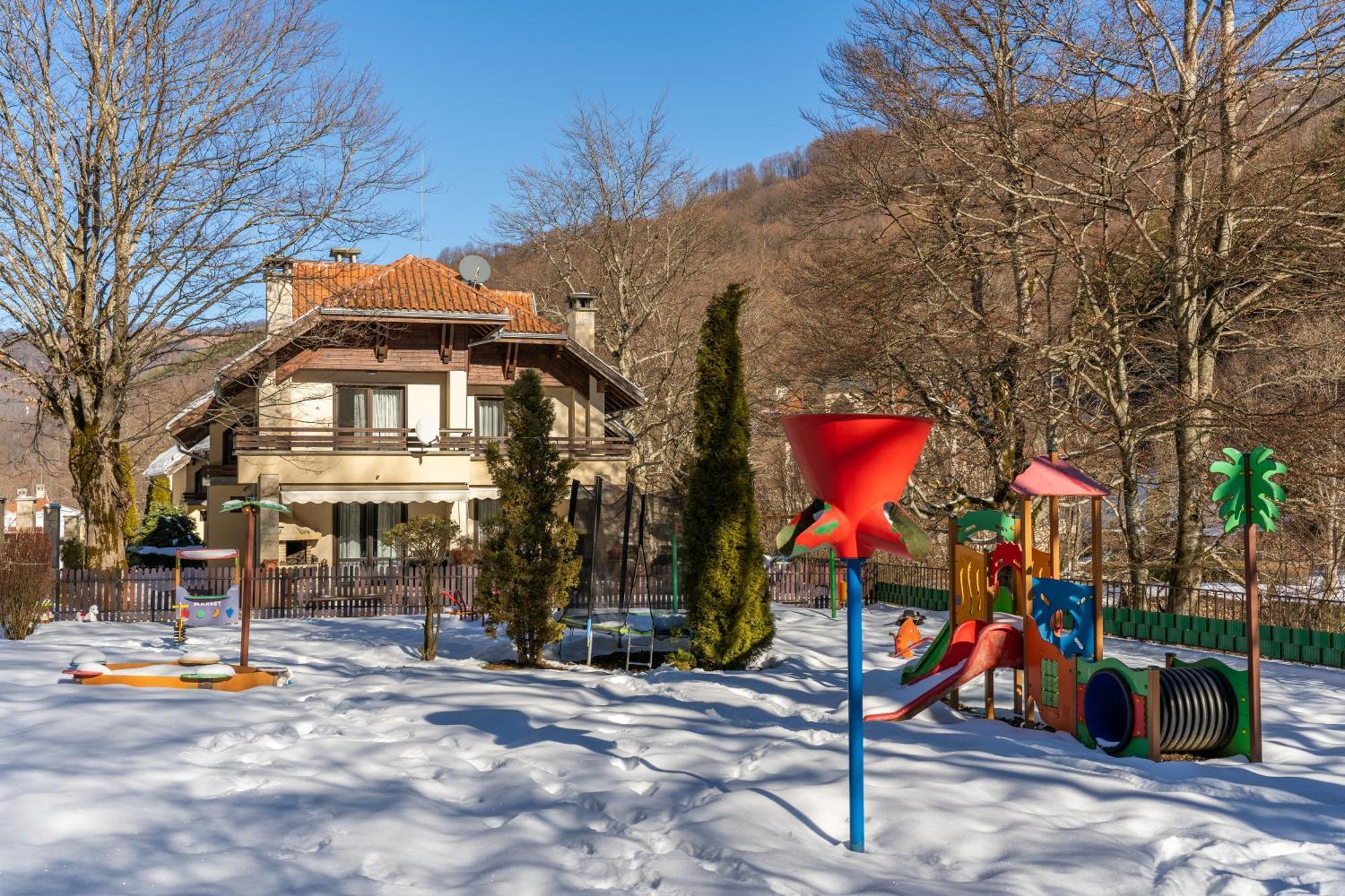 Вила 11 - Семейна Почивка В Сърцето На Балкана Ribaritsa Exterior foto